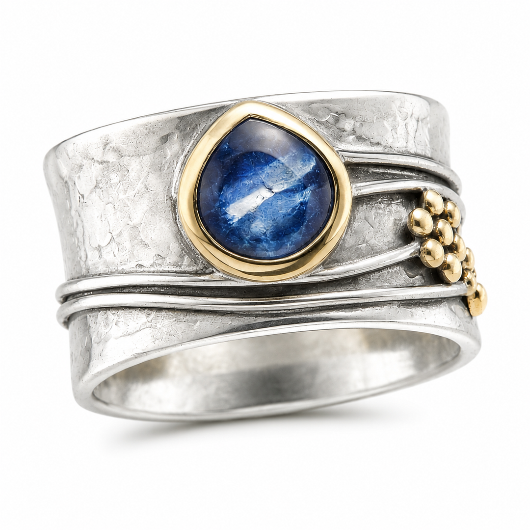Handgefertigter Teardrop-Steinring