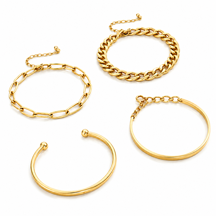 Set mit vier verschiedenen Kettenarmbändern