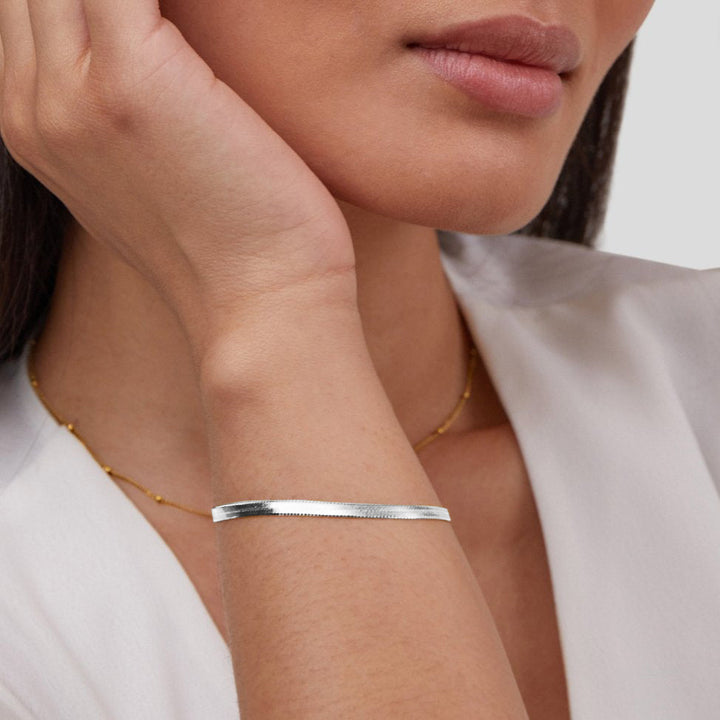 Silvara Sleek Schlangenkettenarmband