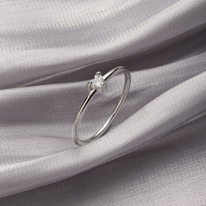 Whisper Spark Solitärring